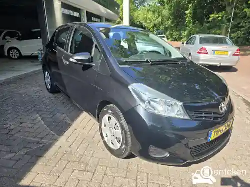 Toyota Yaris 1.0 2012