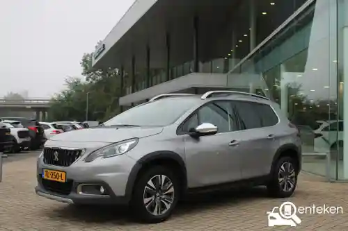 Peugeot 2008 1.2 PureTech 110 2017