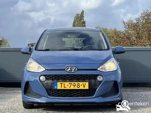 Hyundai i10 1.0 blue 2018
