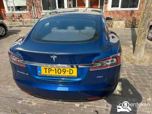 Tesla Model S 75D 2018