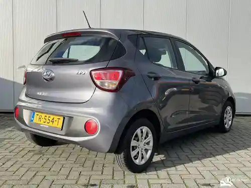 Hyundai i10 1.0 blue 2018