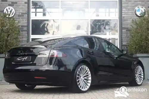 Tesla Model S 100D 2018