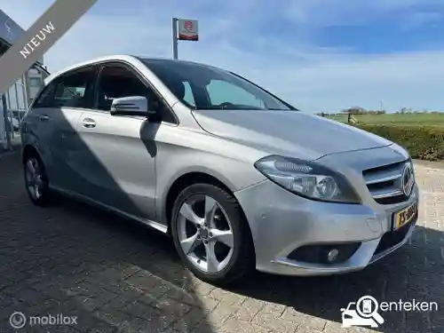 Mercedes-Benz B 180 2013
