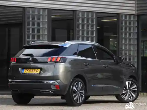 Peugeot 3008 1.2 PureTech 130 2018