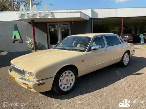 Jaguar XJ LWB 8 4.0 2000