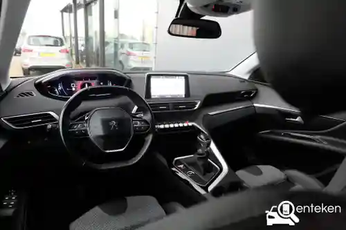 Peugeot 3008 1.2 PureTech 130 2018