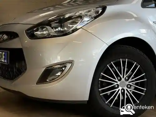 Hyundai ix20 1.4 blue 2012
