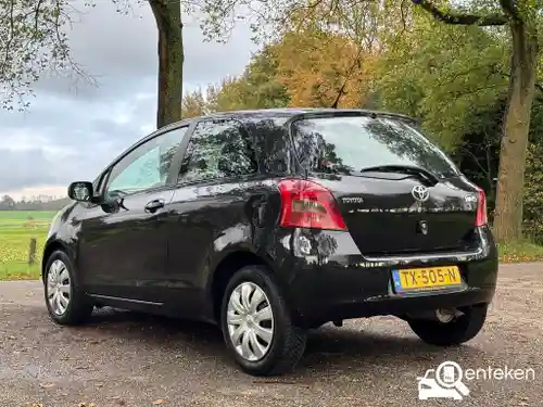 Toyota Yaris 1.3 2008