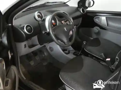 Peugeot 107 1.0 70 2009