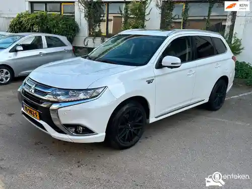 Mitsubishi Outlander 2.0 Plug-In Hybrid 2016