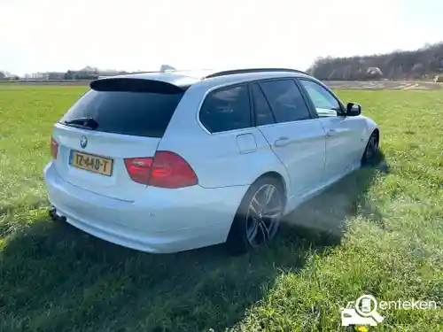 BMW 325i 2010