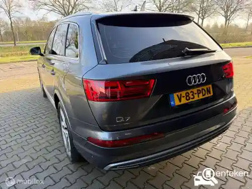 Audi Q7 e-tron 2016