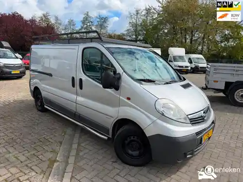 Opel Vivaro 2,9t 2.0 CDTI 2013