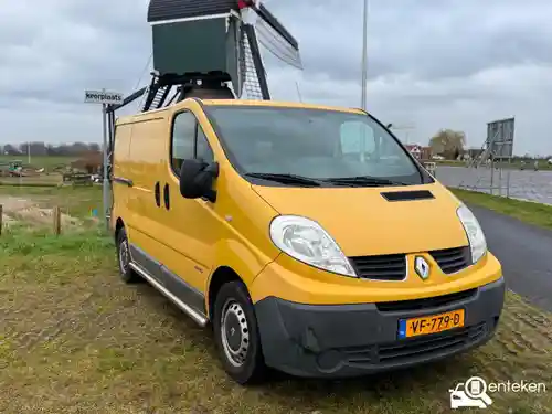 Renault Trafic Passenger 2.0 dCi 115 2013