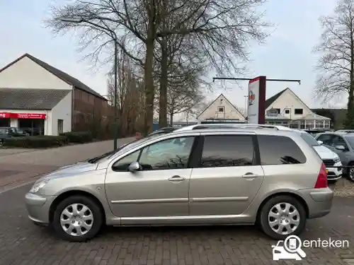 Peugeot 307 CC 135 2004