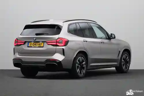 BMW iX3 2023