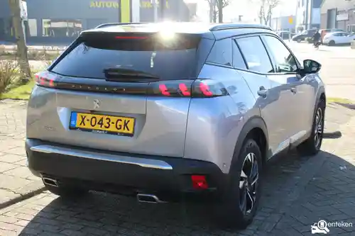 Peugeot 2008 1.2 PureTech 130 2022