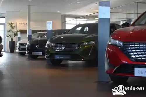 Peugeot 2008 1.2 PureTech 130 2024