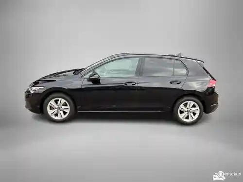 VW Golf 1.0 eTSI 2024