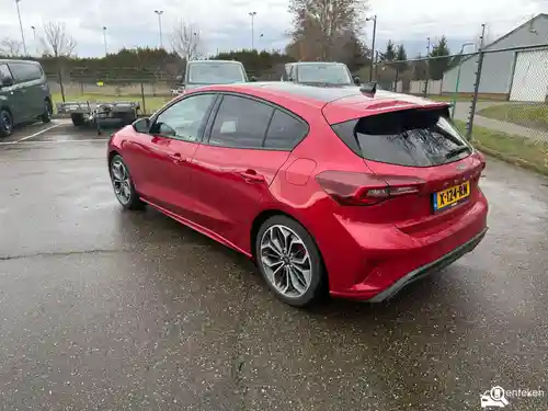 Ford Focus 1.0 EcoBoost Hybrid 2023