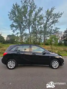 Mercedes-Benz B 180 BlueEFFICIENCY 2012