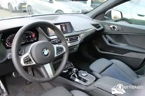 BMW 118i 2023