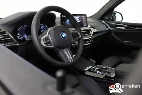 BMW iX3 2024