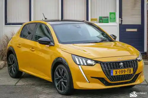 Peugeot 208 1.2 PureTech 100 2023