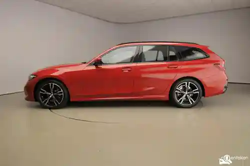 BMW 318i Touring 2024