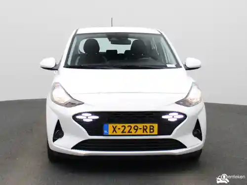 Hyundai i10 1.0 2024
