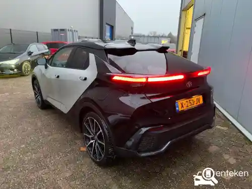 Toyota C-HR 2.0 Hybrid 2024