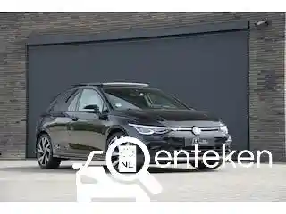 VW Golf 1.5 eTSI 2023
