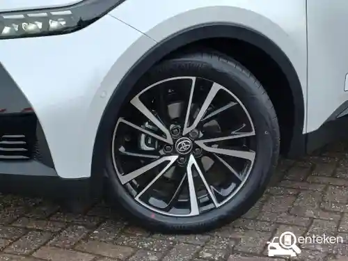 Toyota C-HR 2.0 Hybrid 2024