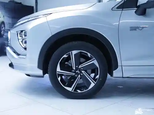 Mitsubishi Eclipse Cross 2.4 Plug-In Hybrid 2024