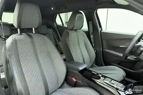 Peugeot e-2008 2023