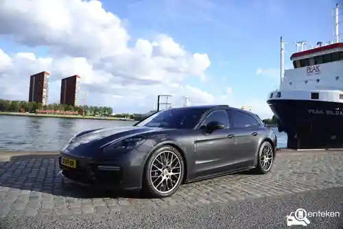 Porsche Panamera Sport Turismo Turbo S E-Hybrid 2021