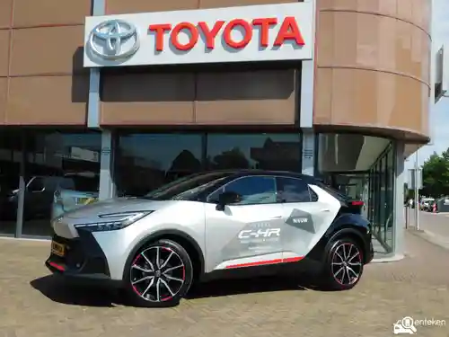 Toyota C-HR 2.0 Hybrid 2024