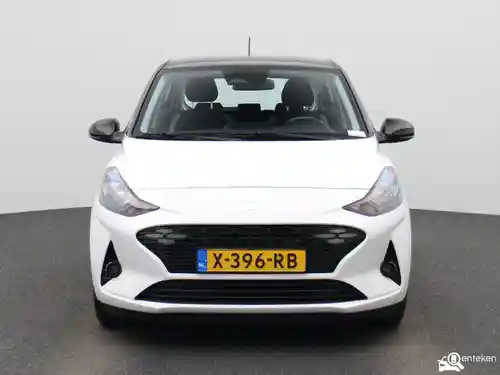 Hyundai i10 1.0 2024