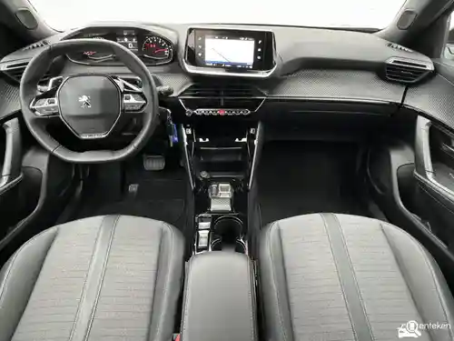 Peugeot 2008 1.2 PureTech 130 2023