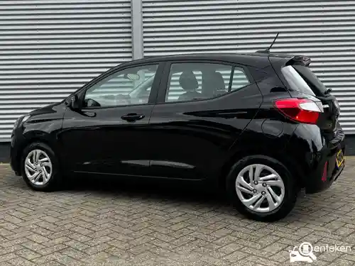 Hyundai i10 1.0 2024