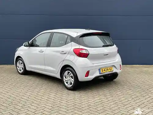 Hyundai i10 1.0 2024