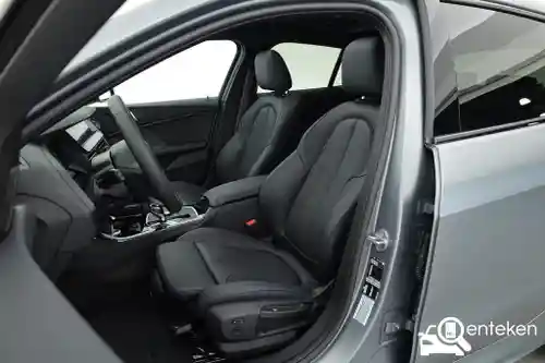 BMW 118i 2024