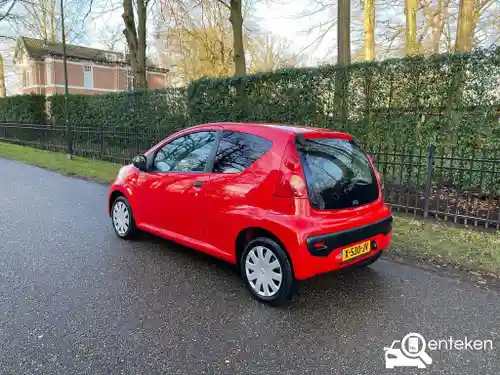 Peugeot 107 1.0 70 2006
