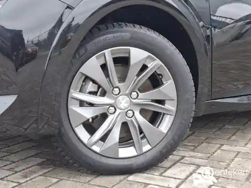 Peugeot e-208 2024