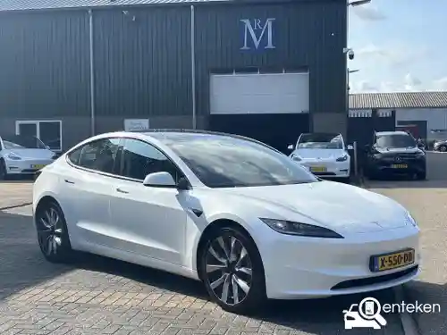 Tesla Model 3 2023