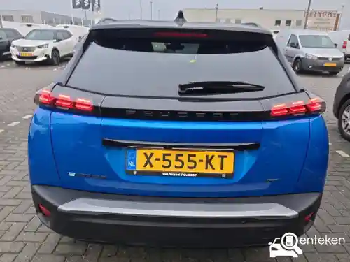 Peugeot e-2008 2023