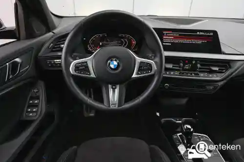 BMW 118i 2024