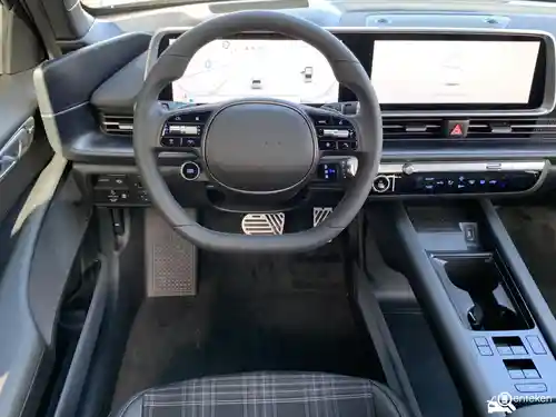 Hyundai IONIQ 6 (77,4 kWh) 2024