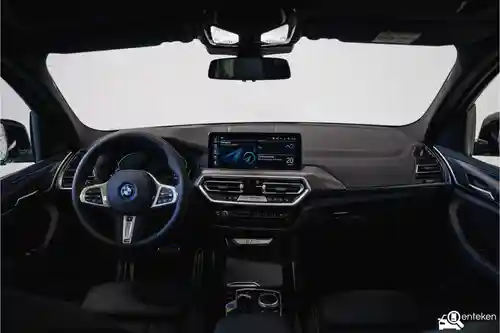 BMW iX3 2024