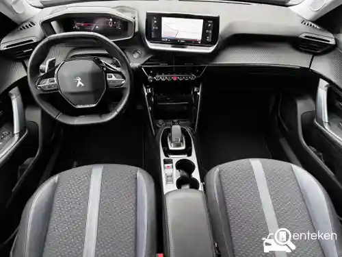 Peugeot 2008 1.2 PureTech 130 2020